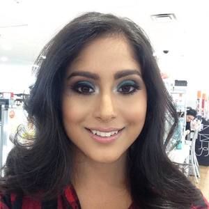 Meet your Posher, Bhakti